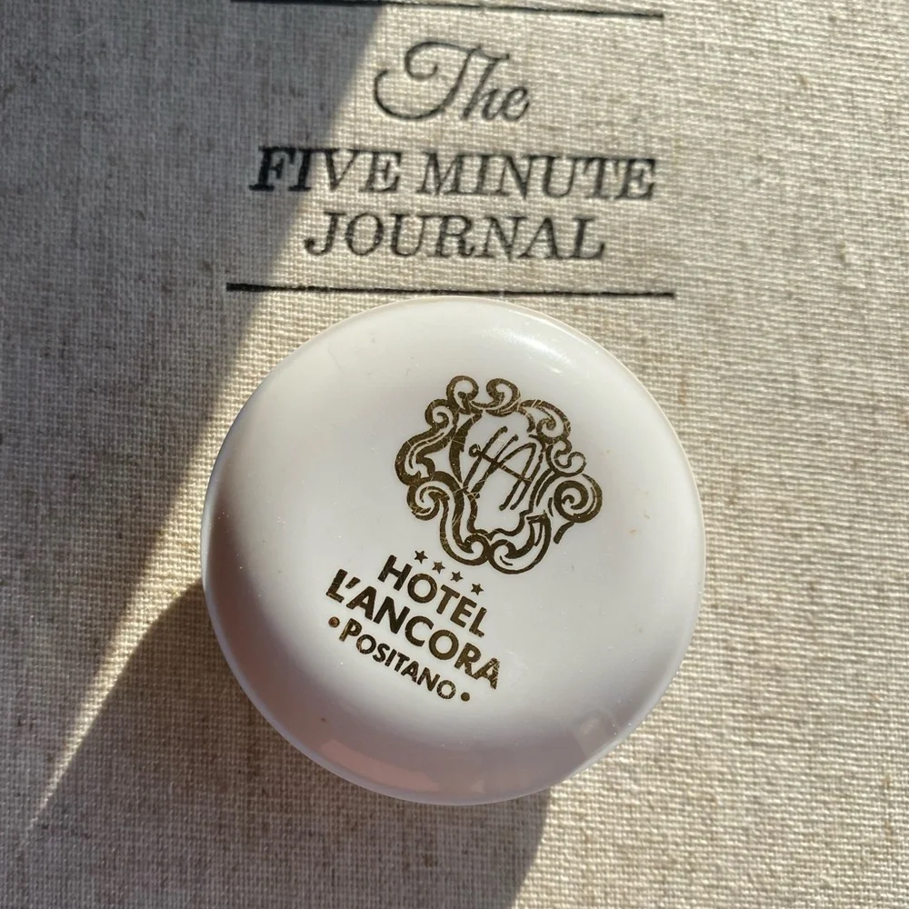 HOTEL L’ANCORA Positano soap dish and soap
